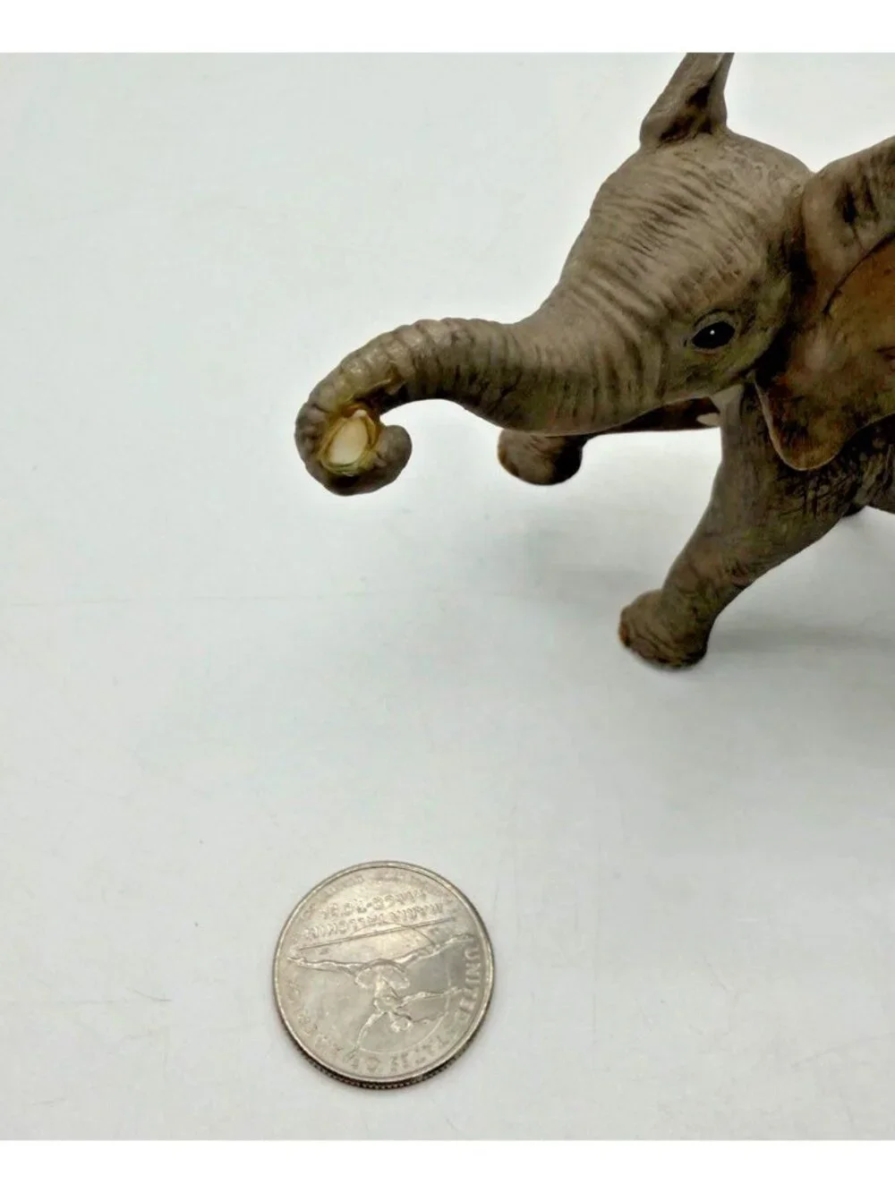 Vintage Lenox Smithsonian African Baby Elephant Discovering Figurine 1993 READ